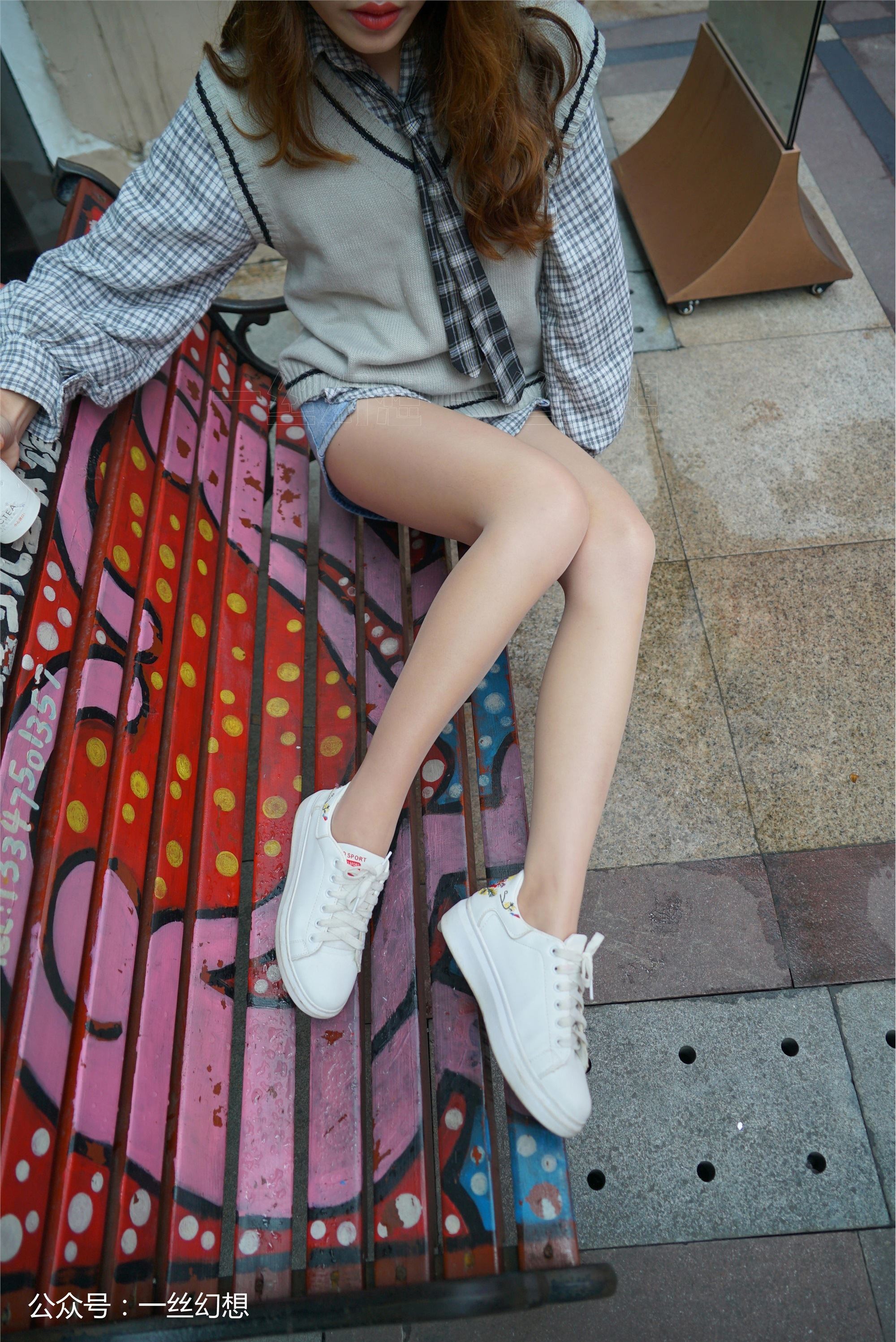 高丝女子图鉴 袜小喵×一丝幻想 NZ051 莹